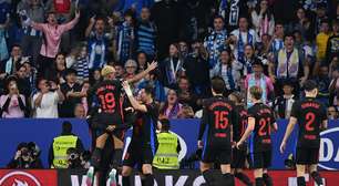 Com golaço de Yamal, Barcelona vence o Espanyol e celebra título espanhol antecipado